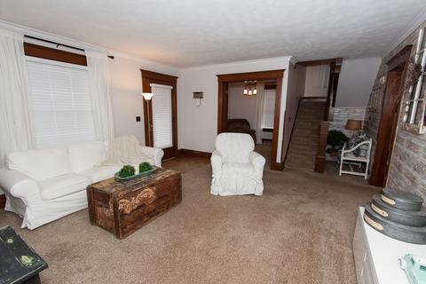302 W Owsley St, Chenoa, IL 61726 photo 4