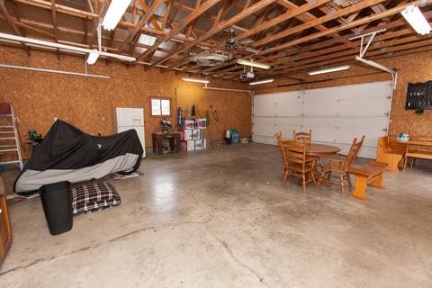 302 W Owsley St, Chenoa, IL 61726 photo 32