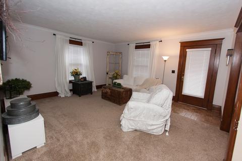 302 W Owsley St, Chenoa, IL 61726 photo 6