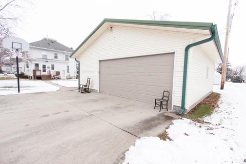302 W Owsley St, Chenoa, IL 61726 photo 29
