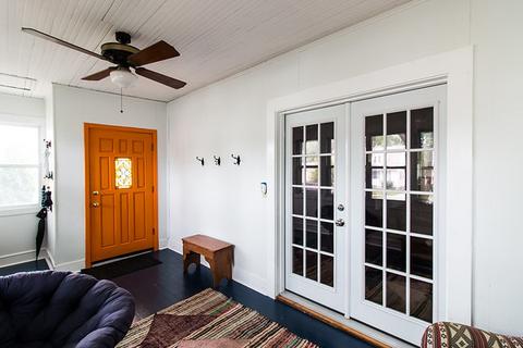 667 Page Ave, Elgin, IL 60120 photo 4