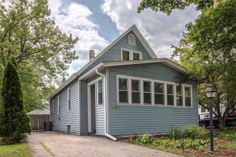667 Page Ave, Elgin, IL 60120 photo 1