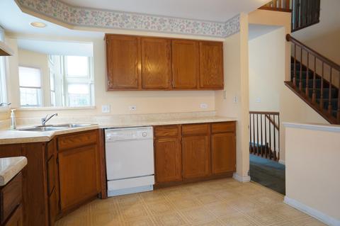 9089 Jacqueline Dr, Des Plaines, IL 60016 photo 7
