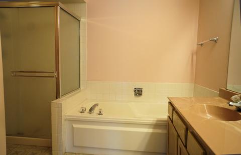9089 Jacqueline Dr, Des Plaines, IL 60016 photo 9