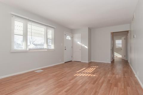 217 Westgate Dr, Aurora, IL 60506 photo 4