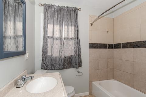 217 Westgate Dr, Aurora, IL 60506 photo 13