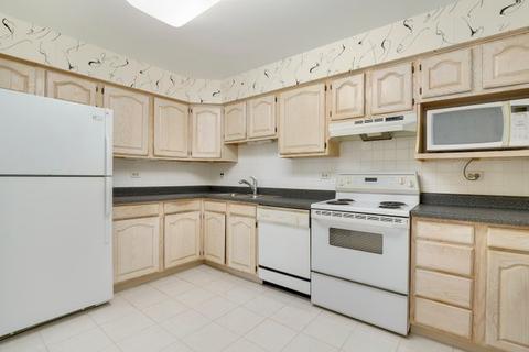 1500 Harbour Dr #1H, Wheeling, IL 60090 photo 8