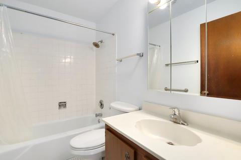 1500 Harbour Dr #1H, Wheeling, IL 60090 photo 13