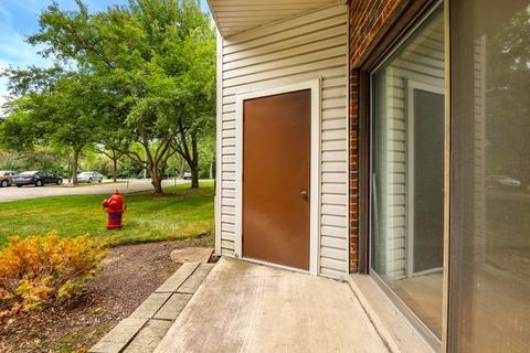 1500 Harbour Dr #1H, Wheeling, IL 60090 photo 17