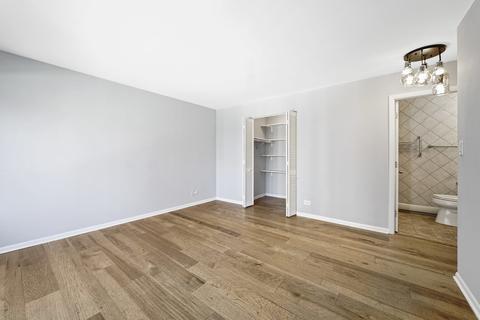 71 E Division St #804, Chicago, IL 60610 photo 10