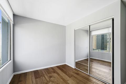 71 E Division St #804, Chicago, IL 60610 photo 14