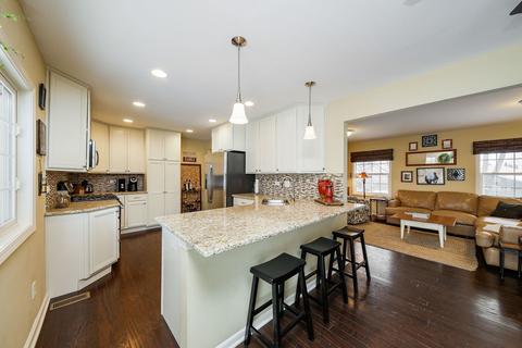 529 Scott St, Algonquin, IL 60102 photo 4