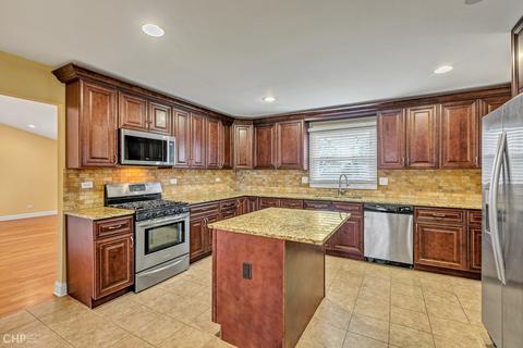 2711 Sequoia Dr, Mchenry, IL 60051 photo 14