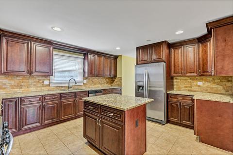 2711 Sequoia Dr, Mchenry, IL 60051 photo 16