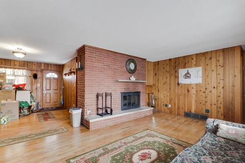 1204 Empire St, Bloomington, IL 61701 photo 8