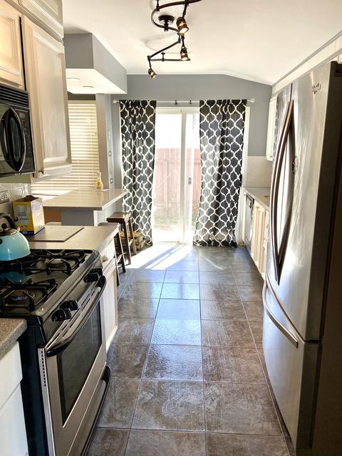 1411 Paula Ave, Wheaton, IL 60189 photo 3