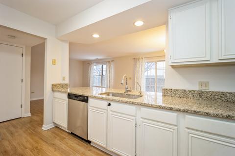 245 12th St #A, Wheeling, IL 60090 photo 3