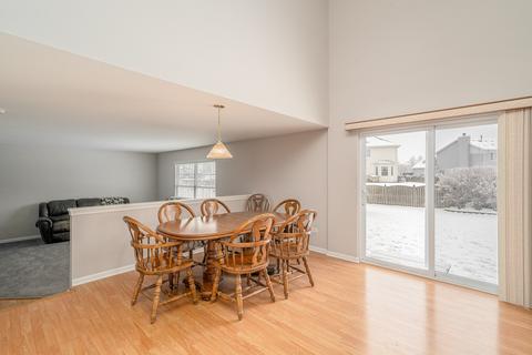 720 Maplewood Dr, Minooka, IL 60447 photo 8