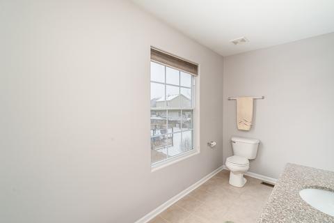 720 Maplewood Dr, Minooka, IL 60447 photo 13