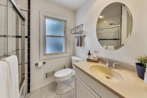 511 N Forest Ave, Mount Prospect, IL 60056 photo 19