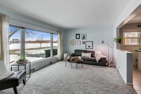 511 N Forest Ave, Mount Prospect, IL 60056 photo 5