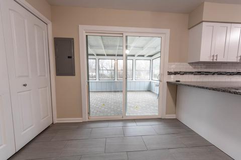 909 Valley Stream Dr, Wheeling, IL 60090 photo 20