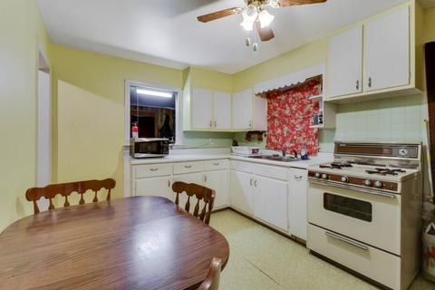 315 E Stewart St, Bloomington, IL 61701 photo 7
