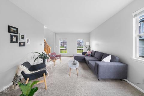 711 Eagle Brook Ln, Naperville, IL 60565 photo 4