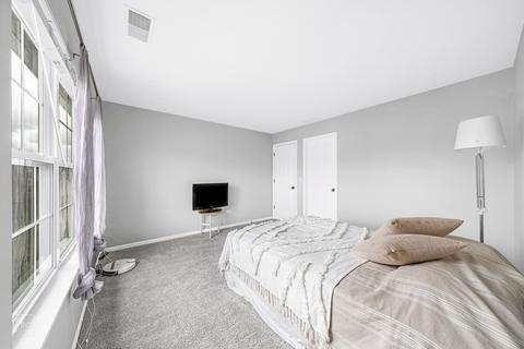 711 Eagle Brook Ln, Naperville, IL 60565 photo 21