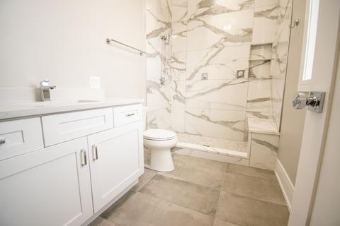 538 E 44th Pl #2, Chicago, IL 60653 photo 8
