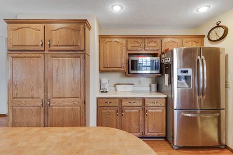 2011 N Towanda Ave, Normal, IL 61761 photo 12