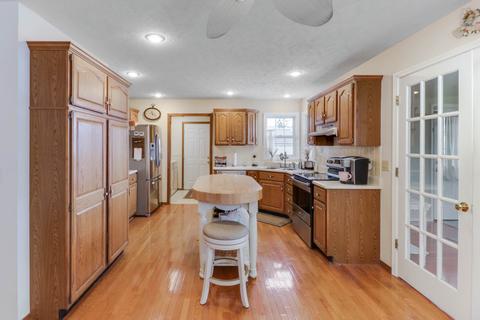 2011 N Towanda Ave, Normal, IL 61761 photo 10
