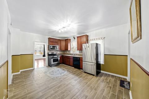 7242 S Artesian Ave, Chicago, IL 60629 photo 7