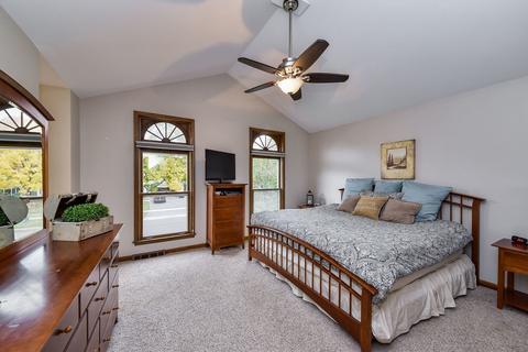 2167 Embden Ln, Wheaton, IL 60189 photo 9