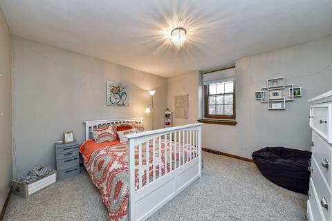 2167 Embden Ln, Wheaton, IL 60189 photo 11