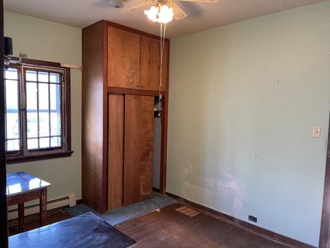 347 E Pells St, Paxton, IL 60957 photo 9
