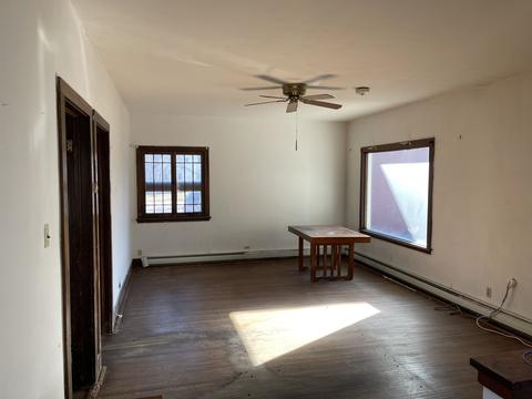 347 E Pells St, Paxton, IL 60957 photo 6