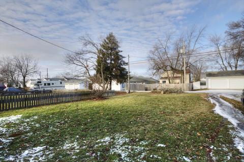347 E Pells St, Paxton, IL 60957 photo 18