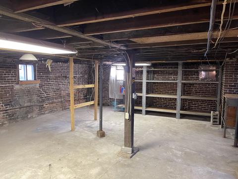 347 E Pells St, Paxton, IL 60957 photo 11