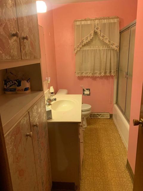 104 E South St, Freeport, IL 61032 photo 6
