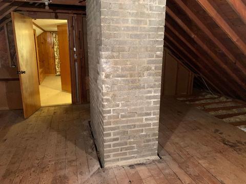 104 E South St, Freeport, IL 61032 photo 11