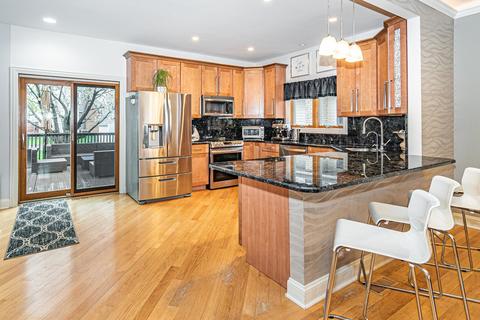 704 E Irving Park Rd, Itasca, IL 60143 photo 5