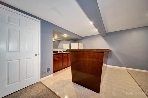 820 Harmon Blvd, Hoffman Estates, IL 60169 photo 25