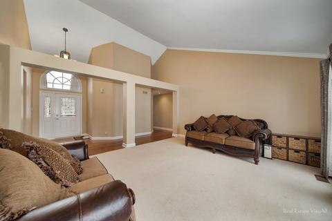 820 Harmon Blvd, Hoffman Estates, IL 60169 photo 13