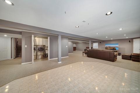 820 Harmon Blvd, Hoffman Estates, IL 60169 photo 21