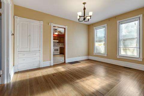 131 S Porter St, Elgin, IL 60120 photo 3