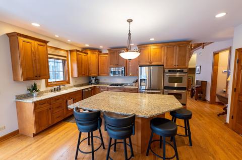 2005 Mackenzie Pl, Wheaton, IL 60187 photo 17