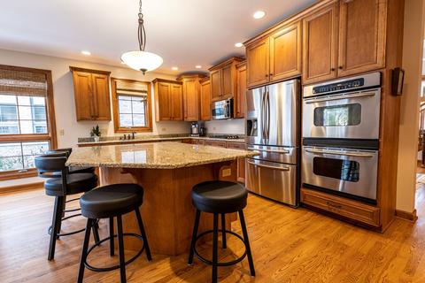 2005 Mackenzie Pl, Wheaton, IL 60187 photo 18
