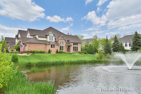 2001 Mackenzie Pl, Wheaton, IL 60187 photo 1
