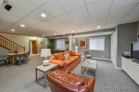 2001 Mackenzie Pl, Wheaton, IL 60187 photo 20